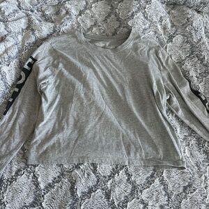Hollister gray and black long sleeve NWOT